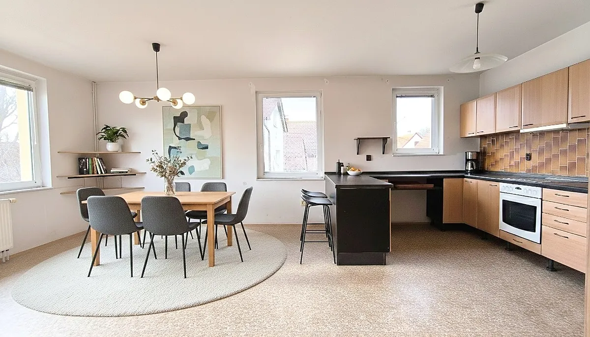 Prodej rodinného domu 258 m², pozemek 841 m²